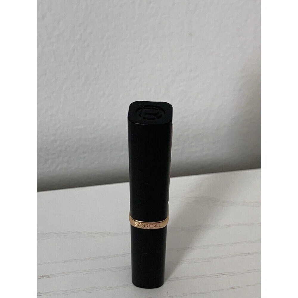 Loreal Color Riche Voluminous Matte Lipstick, #203 Le Rouge Avant-Garde *NEW*